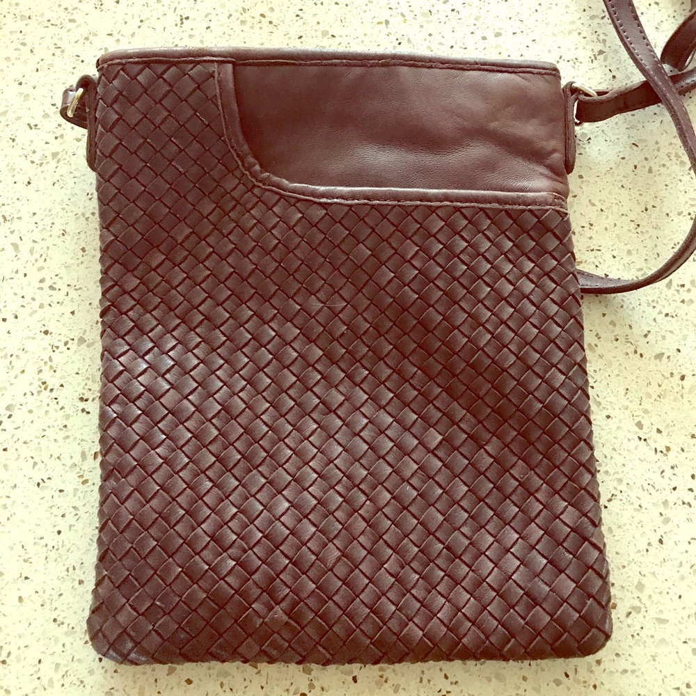 MARGOT genuine leather woven cross body - Picture 1 of 4
